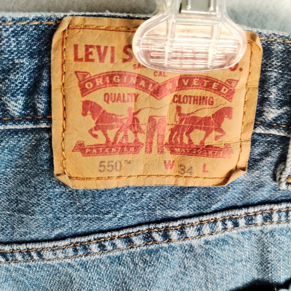 Levi's 550 Relaxed Fit Men's Size 34 Denim Jean Shorts Blue Cotton Light Wash - Picture 2 of 8